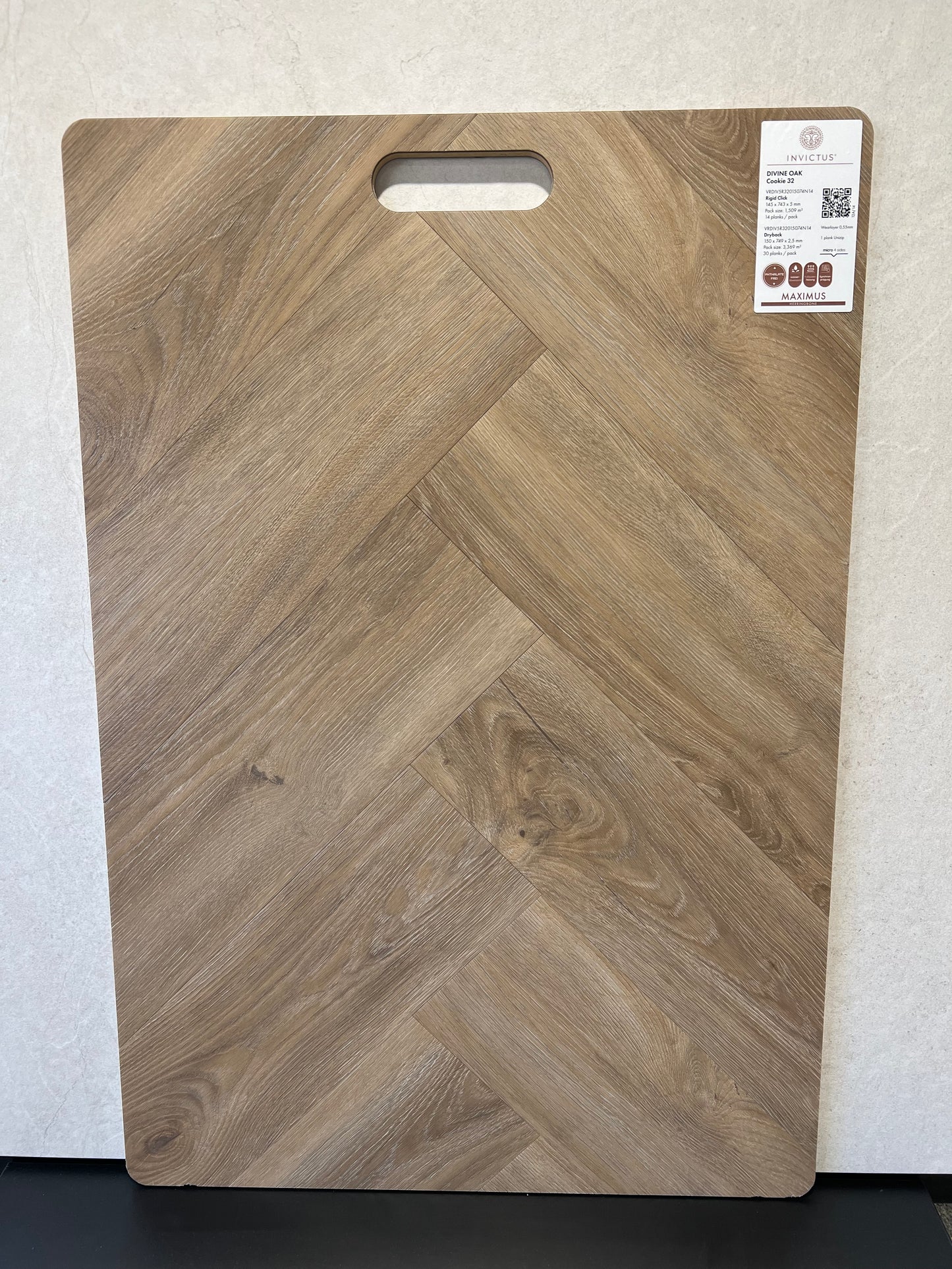 Invictus Maximus - Divine Oak - Cookie 32 - Visgraat - Dryback