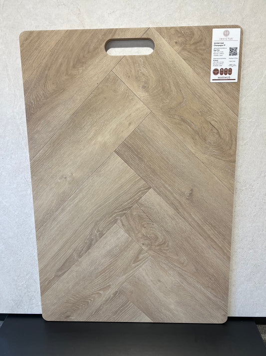 Invictus Maximus - Divine Oak - Champagne 31 - Visgraat - Click