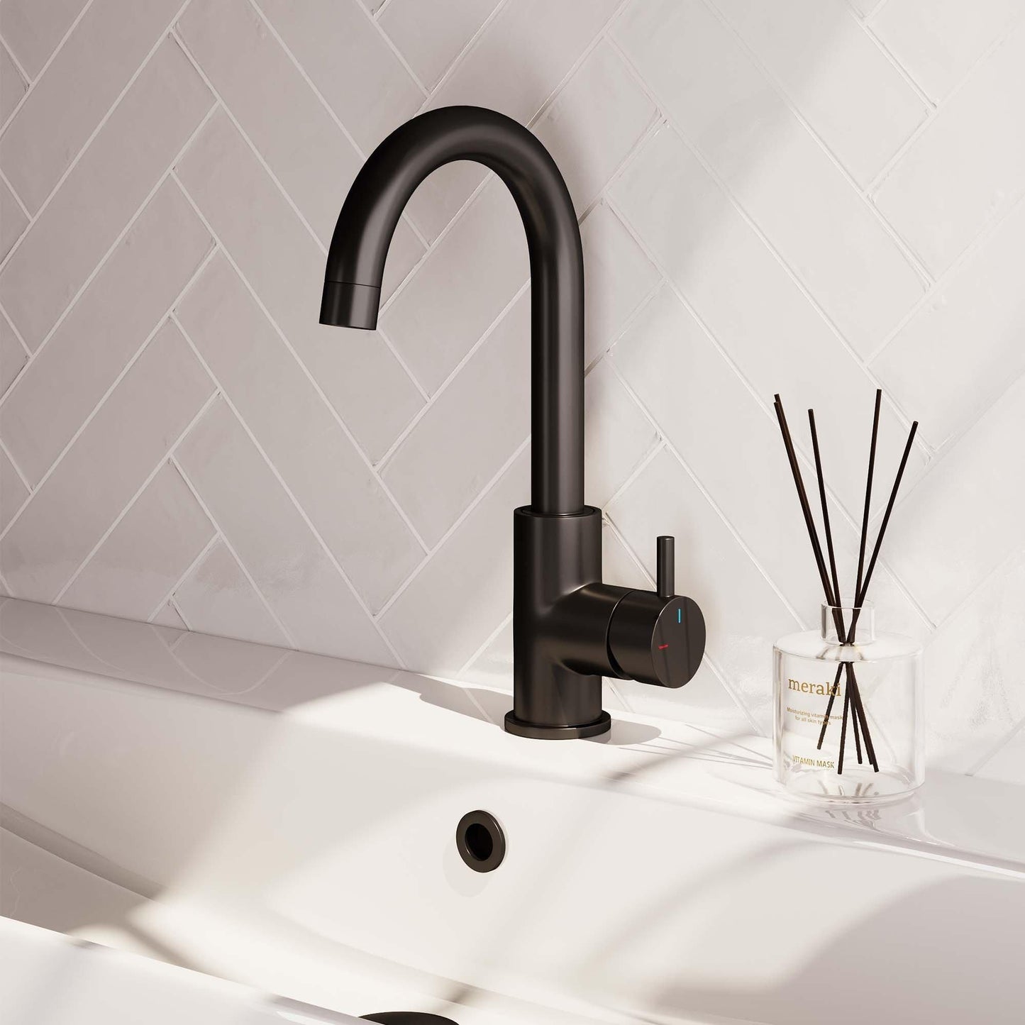BRAUER Black Edition hoge opbouw wastafelmengkraan met draaibare ronde uitloop model B mat zwart