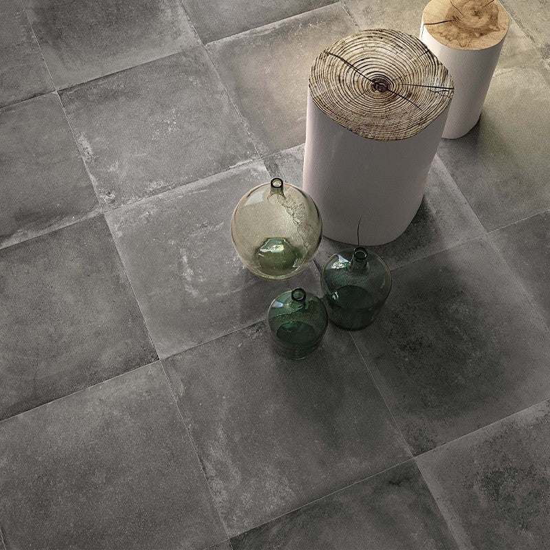 Vloertegel Flaviker BACKSTAGE Graphite 60×60 cm (doosinhoud 1.08 m2)3