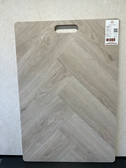 Invictus Maximus - Divine Oak - Pure 03 - Visgraat - Click