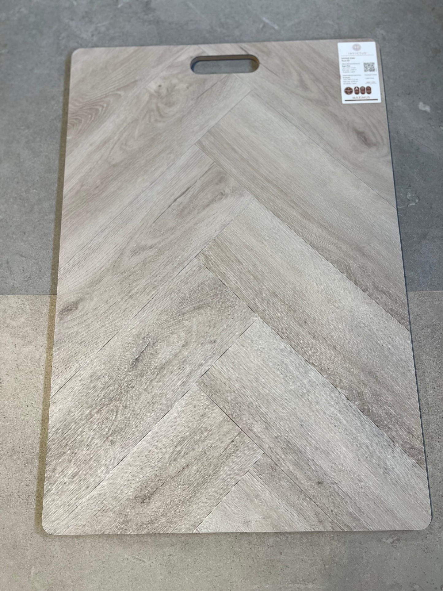 Invictus Maximus - Divine Oak - Pure 03 - Visgraat - Click