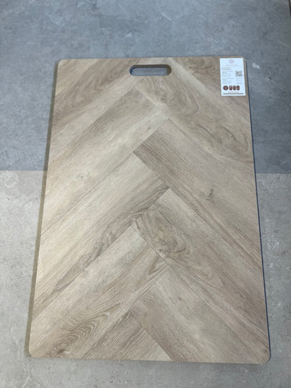 Invictus Maximus - Divine Oak - Champagne 31 - Visgraat - Dryback